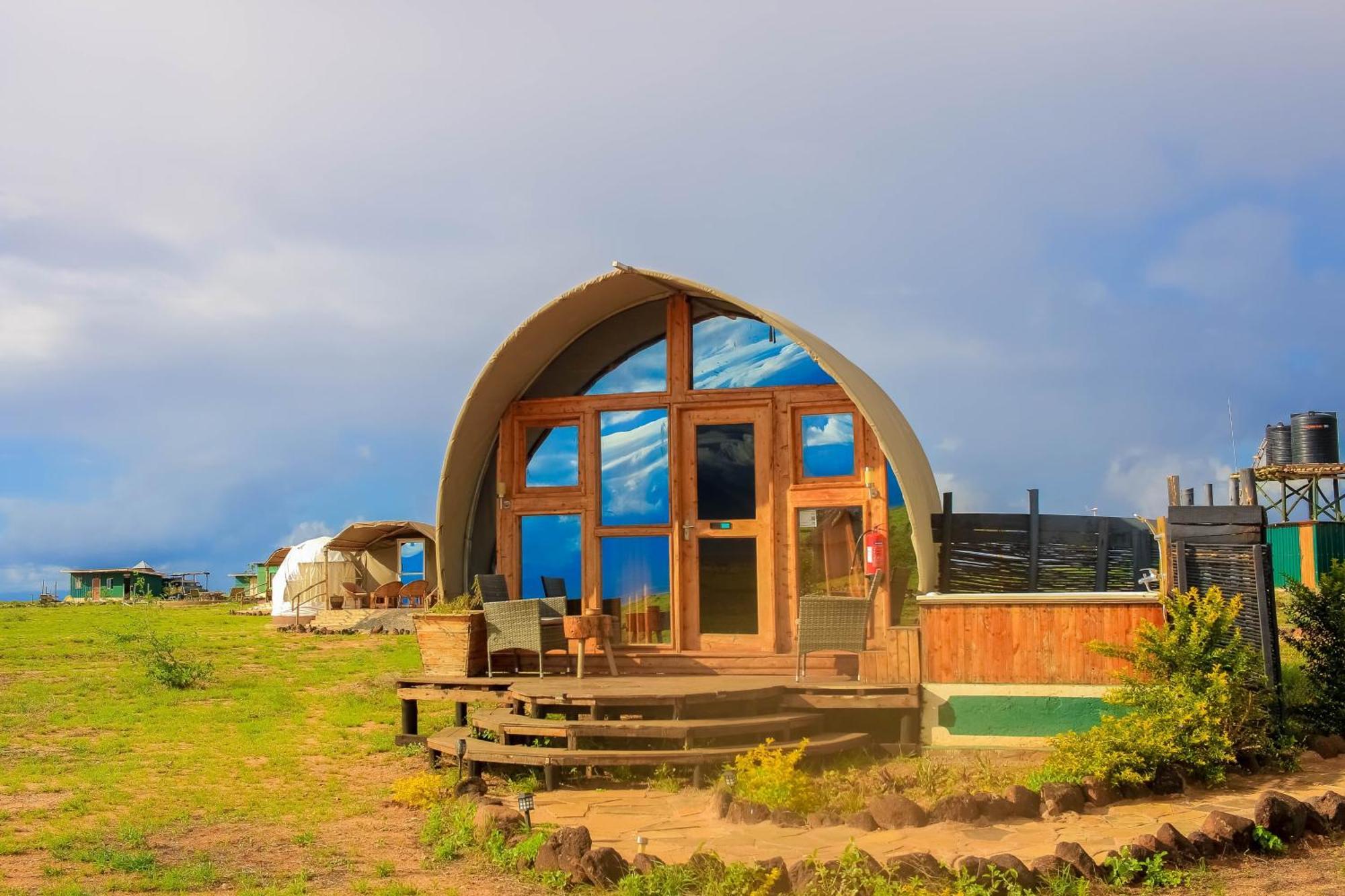 Little Amanya Camp Luxury tent *